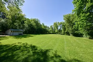 S43W22111 Beeheim Rd, Waukesha, WI 53189 - Photo 24