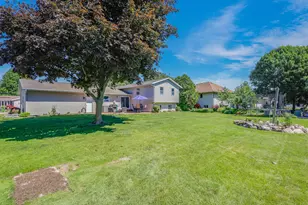 5033 Brookfield Cir, Manitowoc, WI 54220 - Photo 50