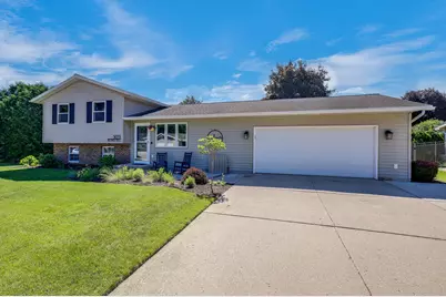 5033  Brookfield Cir, Manitowoc, WI 54220 - Photo 44