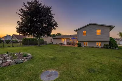 5033  Brookfield Cir, Manitowoc, WI 54220 - Photo 54