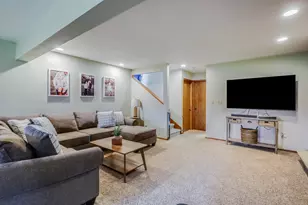 5033 Brookfield Cir, Manitowoc, WI 54220 - Photo 16