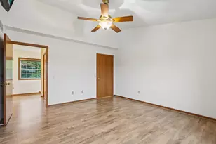 325 Kristin Ct, Brookfield, WI 53045 - Photo 32