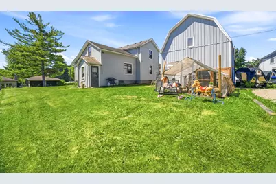 401 W Water St, Cascade, WI 53011 - Photo 28