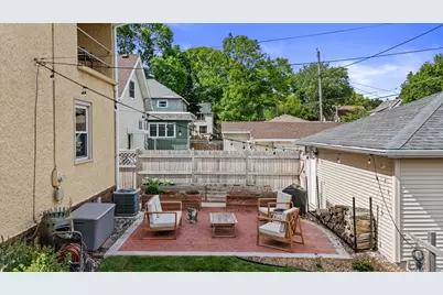3416 S Delaware Ave, Milwaukee, WI 53207 - Photo 26