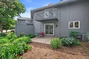 15661 W Ridge Rd, New Berlin, WI 53151 - Photo 24