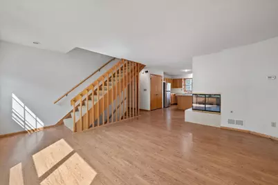 15661 W Ridge Rd, New Berlin, WI 53151 - Photo 2