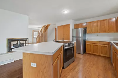 15661 W Ridge Rd, New Berlin, WI 53151 - Photo 8