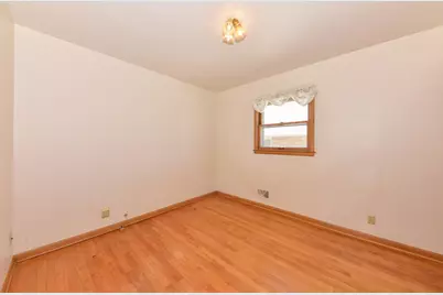 3426 E Whittaker Ave, Cudahy, WI 53110 - Photo 24