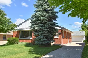 3426 E Whittaker Ave, Cudahy, WI 53110 - Photo 4