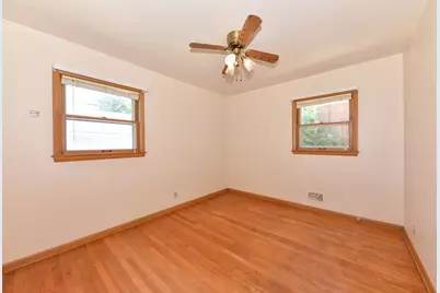 3426 E Whittaker Ave, Cudahy, WI 53110 - Photo 28