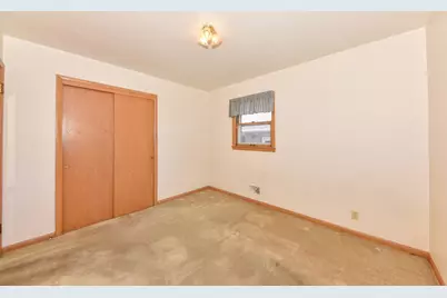 3426 E Whittaker Ave, Cudahy, WI 53110 - Photo 22