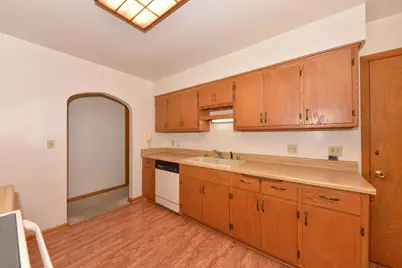 3426 E Whittaker Ave, Cudahy, WI 53110 - Photo 18
