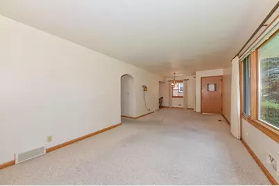 3426 E Whittaker Ave, Cudahy, WI 53110 - Photo 14