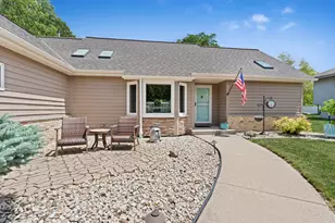 8140 S Waring Dr, Oak Creek, WI 53154 - Photo 2