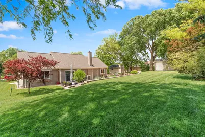 8140 S Waring Dr, Oak Creek, WI 53154 - Photo 42