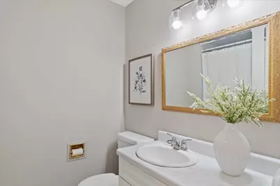 4913 N Navajo Ave, Glendale, WI 53217 - Photo 10