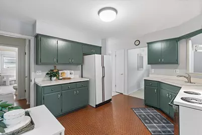 4913 N Navajo Ave, Glendale, WI 53217 - Photo 12