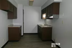 7452 N Granville Rd, Milwaukee, WI 53224 - Photo 8
