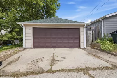 1321  Monroe Ave, South Milwaukee, WI 53172 - Photo 34