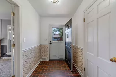 601  Isabelle Ave, Racine, WI 53402 - Photo 12