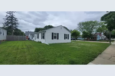 601  Isabelle Ave, Racine, WI 53402 - Photo 10