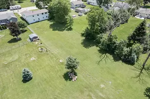 1410 Davis St, Watertown, WI 53098 - Photo 40