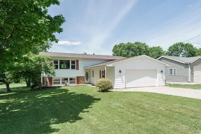 1410  Davis St, Watertown, WI 53098 - Photo 1