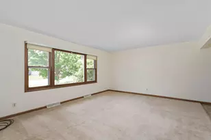 1410 Davis St, Watertown, WI 53098 - Photo 10