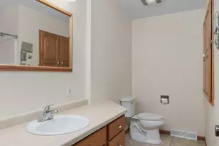 1410 Davis St, Watertown, WI 53098 - Photo 18