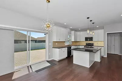3184 S Warbler Ct, Beloit, WI 53511 - Photo 20