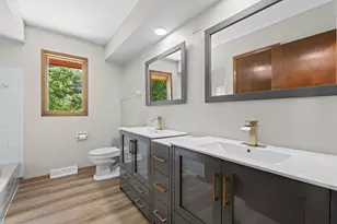 14840 W Oklahoma Ct, New Berlin, WI 53151 - Photo 28