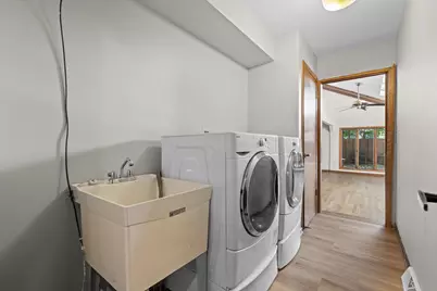 14840 W Oklahoma Ct, New Berlin, WI 53151 - Photo 18
