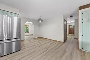 14840 W Oklahoma Ct, New Berlin, WI 53151 - Photo 8