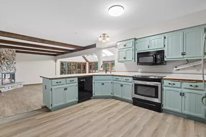 14840 W Oklahoma Ct, New Berlin, WI 53151 - Photo 6