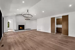 W5303 Briarwood Rd, Sugar Creek, WI 53121 - Photo 6