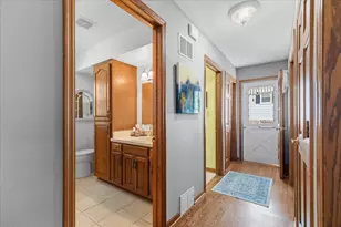 N37W6046 Wurthmann St, Cedarburg, WI 53012 - Photo 18