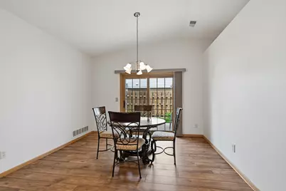 2011  27th Ave, Kenosha, WI 53140 - Photo 12