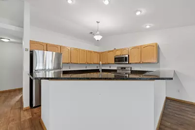 2011  27th Ave, Kenosha, WI 53140 - Photo 8