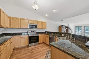 2011 27th Ave, Kenosha, WI 53140 - Photo 8