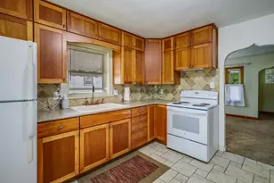 1013 Lowell St, Two Rivers, WI 54241 - Photo 6
