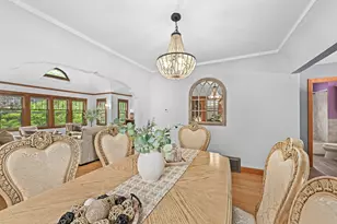 4116 N Woodburn St, Shorewood, WI 53211 - Photo 8