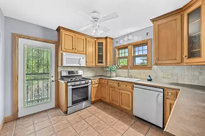 4116 N Woodburn St #4118, Shorewood, WI 53211 - Photo 12