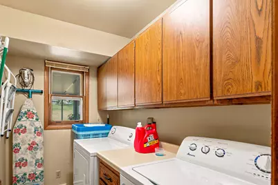 924 N 18th Ave, West Bend, WI 53090 - Photo 14