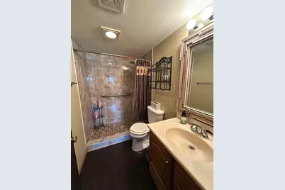822  Bel Ric Dr, Kewaskum, WI 53040 - Photo 8