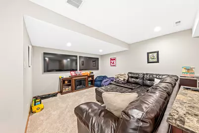 3106  Fox Ridge Dr, Waukesha, WI 53189 - Photo 34