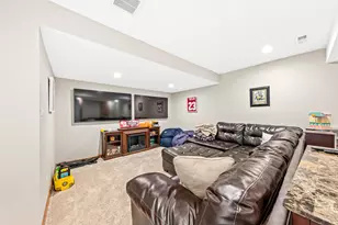 3106 Fox Ridge Dr, Waukesha, WI 53189 - Photo 34