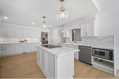 13334 N Lakewood Dr, Mequon, WI 53097 - Photo 16