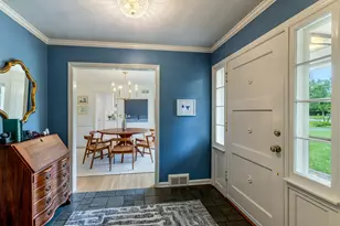 9321 N Tennyson Dr, Bayside, WI 53217 - Photo 4