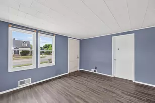 4124 21st St, Racine, WI 53405 - Photo 6