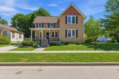 207 E Jefferson St, Oconomowoc, WI 53066 - Photo 1